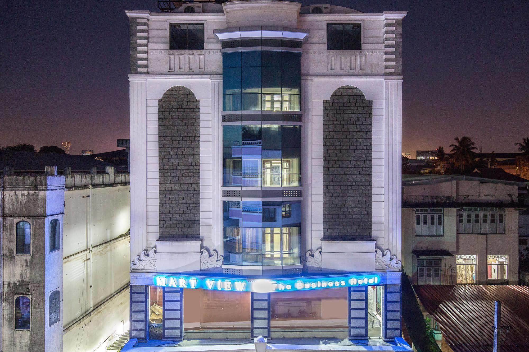 Hotel Mart View Kochi Eksteriør billede