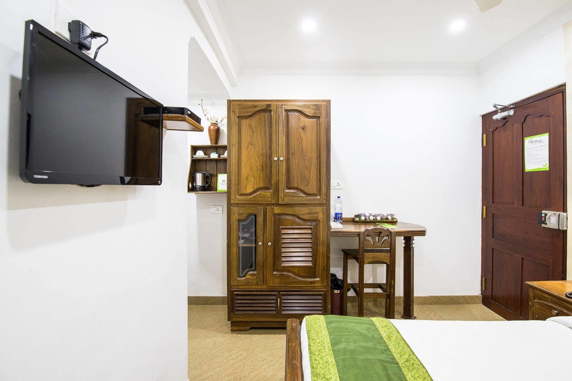 Hotel Mart View Kochi Eksteriør billede